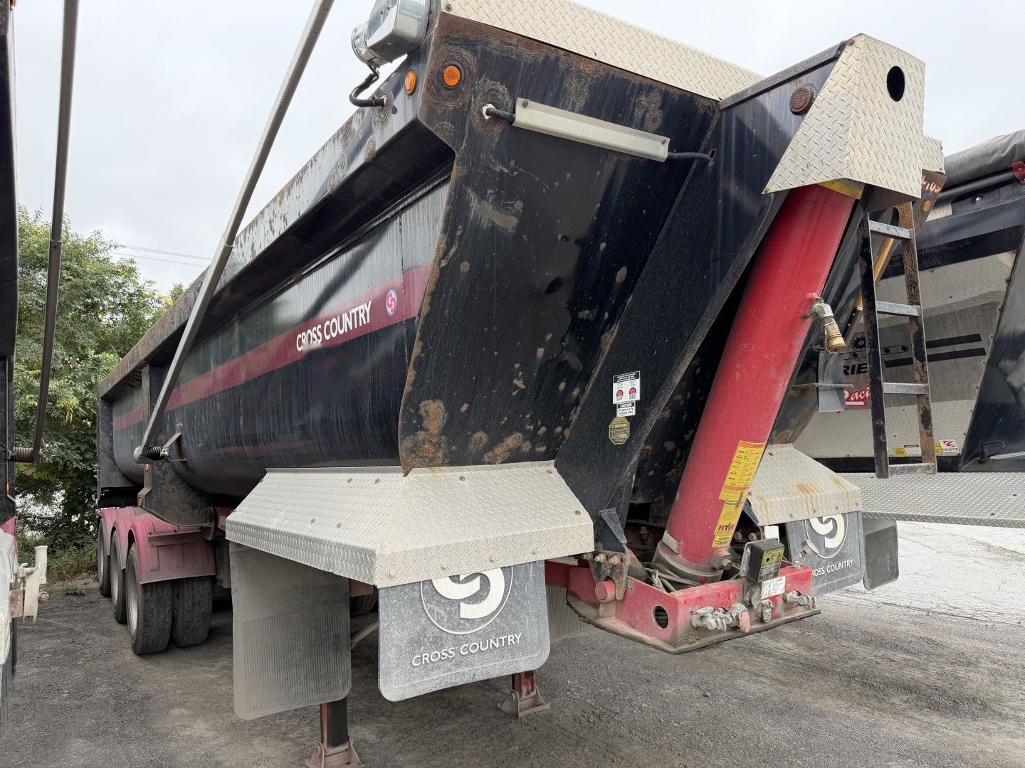 Dompeur 3 essieux Cross Country mur 55" T20-109 usagé 2020