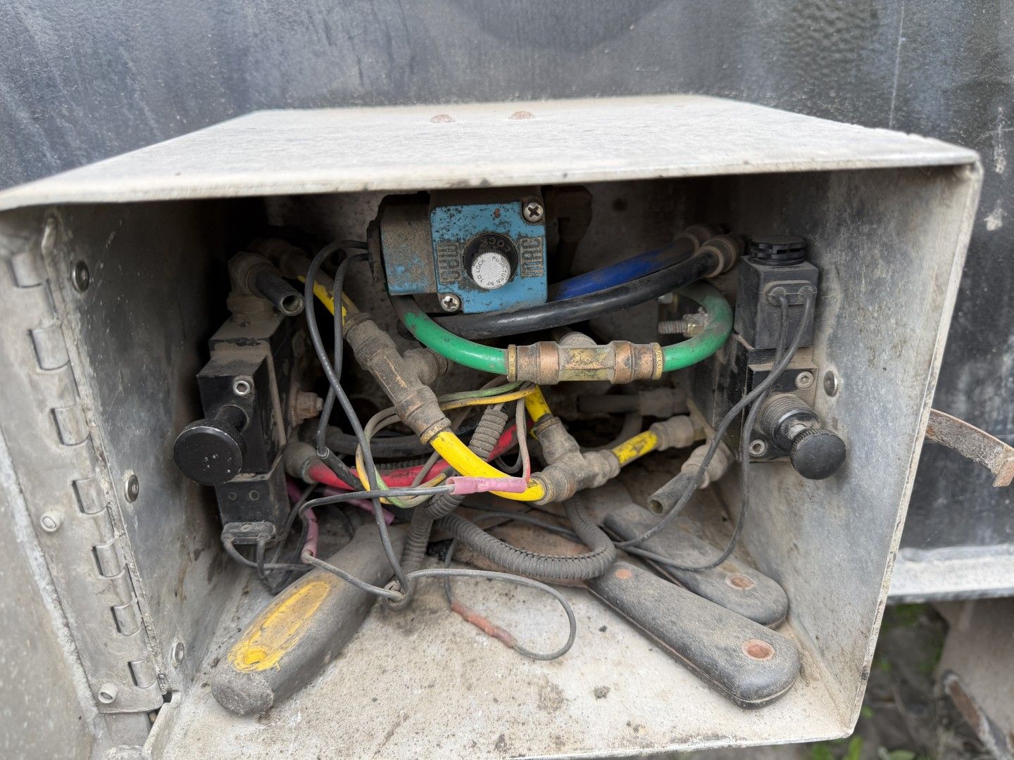 À courroie 3 essieux Gincor pit boss mur 57" usagé 2019 – Photo 16