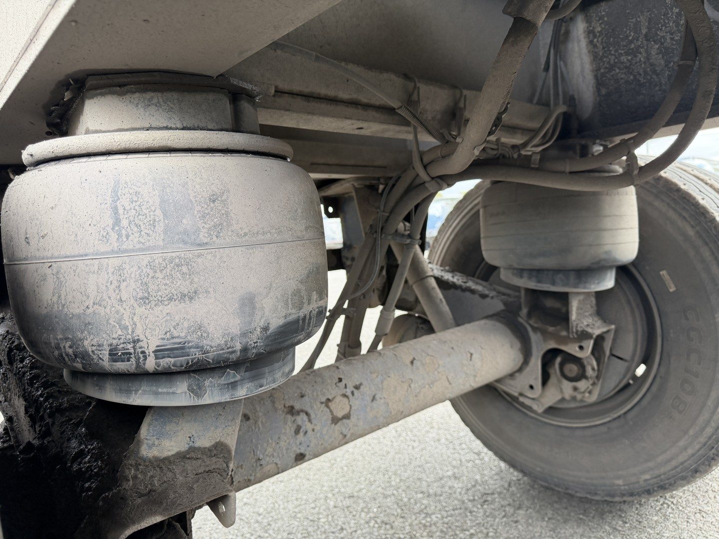 Stargate dump trailer 3-axle 68" wall used 2013 – Photo 12