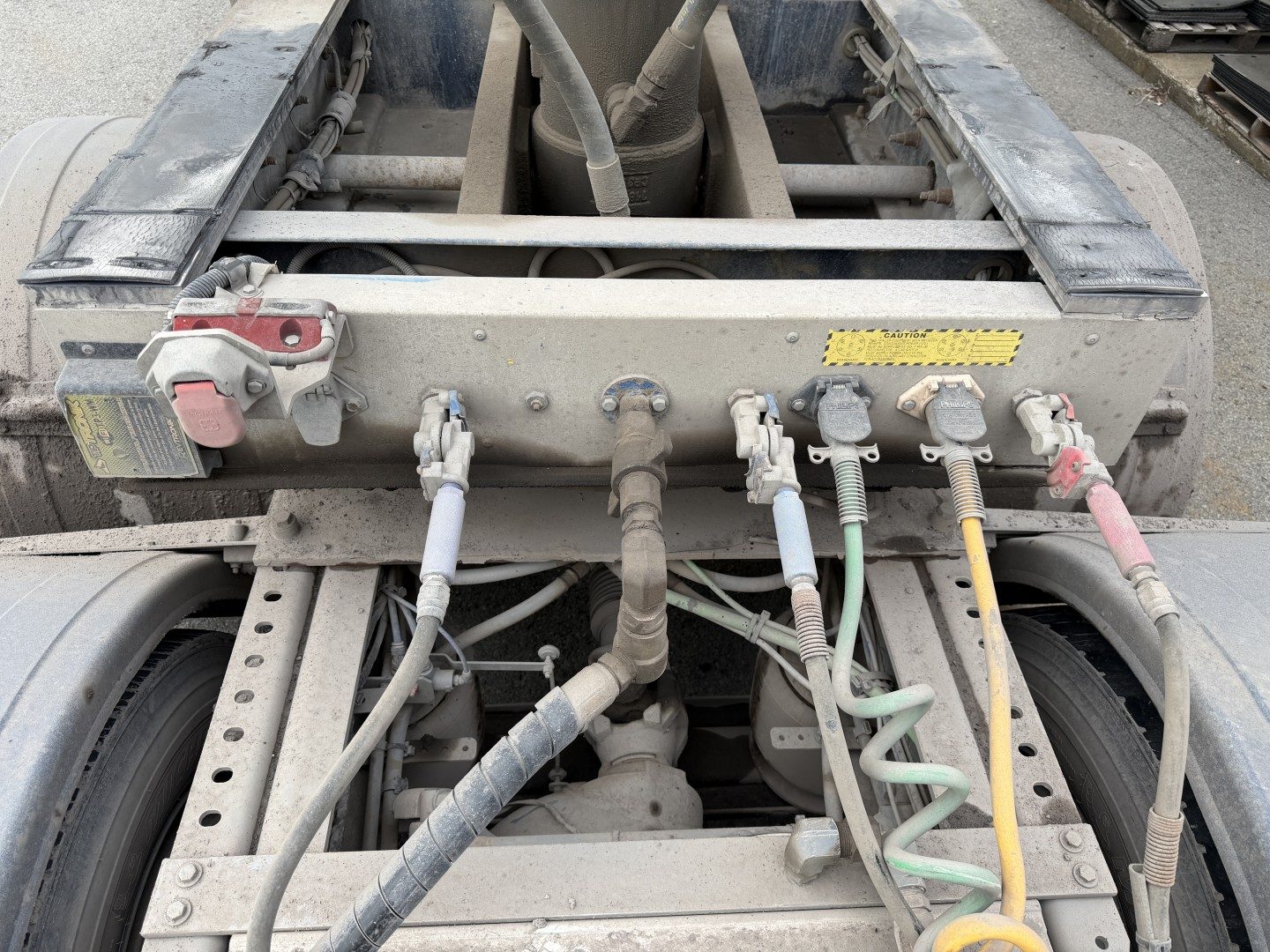 Stargate dump trailer 3-axle 68" wall used 2013 – Photo 24