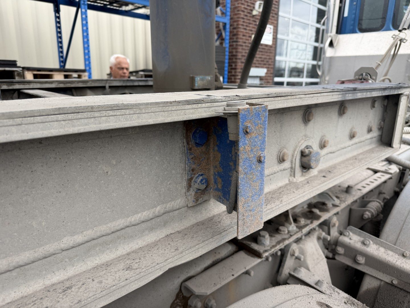 Stargate dump trailer 3-axle 68" wall used 2013 – Photo 26