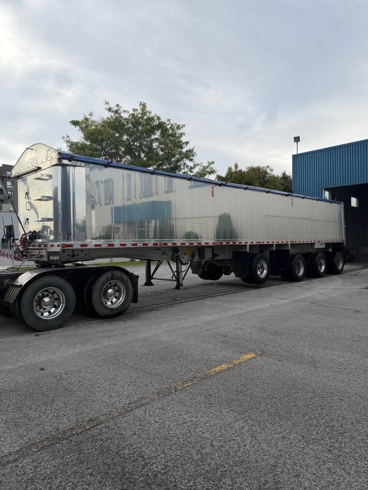 Stargate dump trailer 4-axle 66" wall used 2016