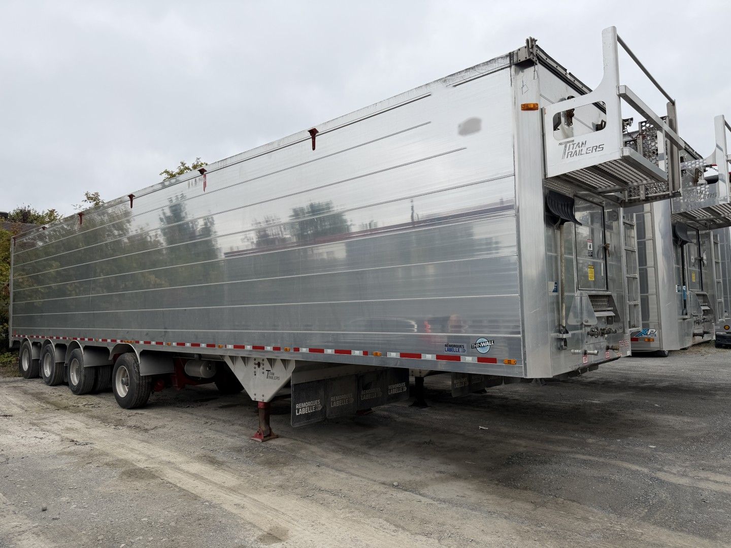Plancher Mobile 4 essieux Titan 53' T23-139 usagé 2023