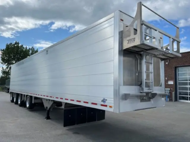 Titan tipper 4-axle 53' new model for sale in Laval