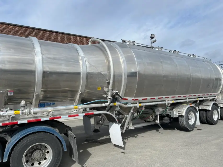 Citerne 4 essieux Tremcar nouveau modèle à vendre à Laval – Photo 1