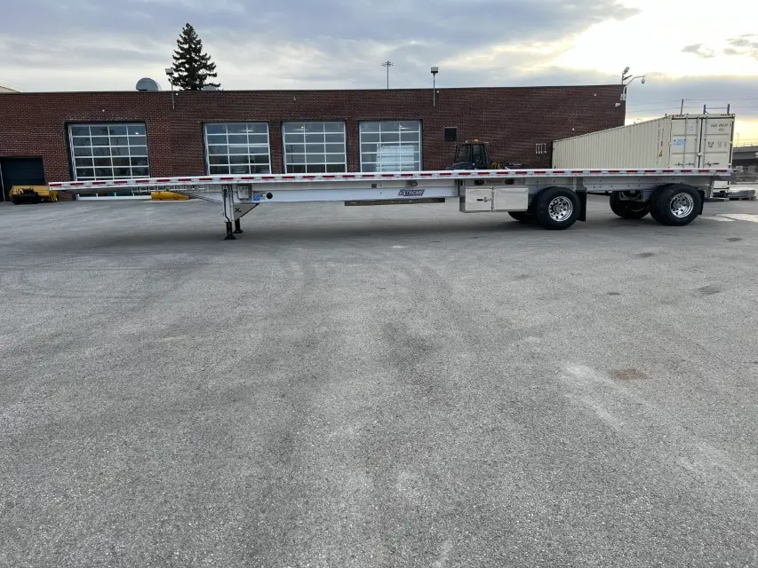 Flatbed 2 essieux Extreme 53' nouveau modèle – Photo 4