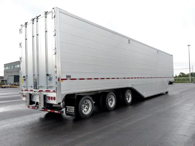 Titan belly dump 3-axle 53' new model for sale in Laval