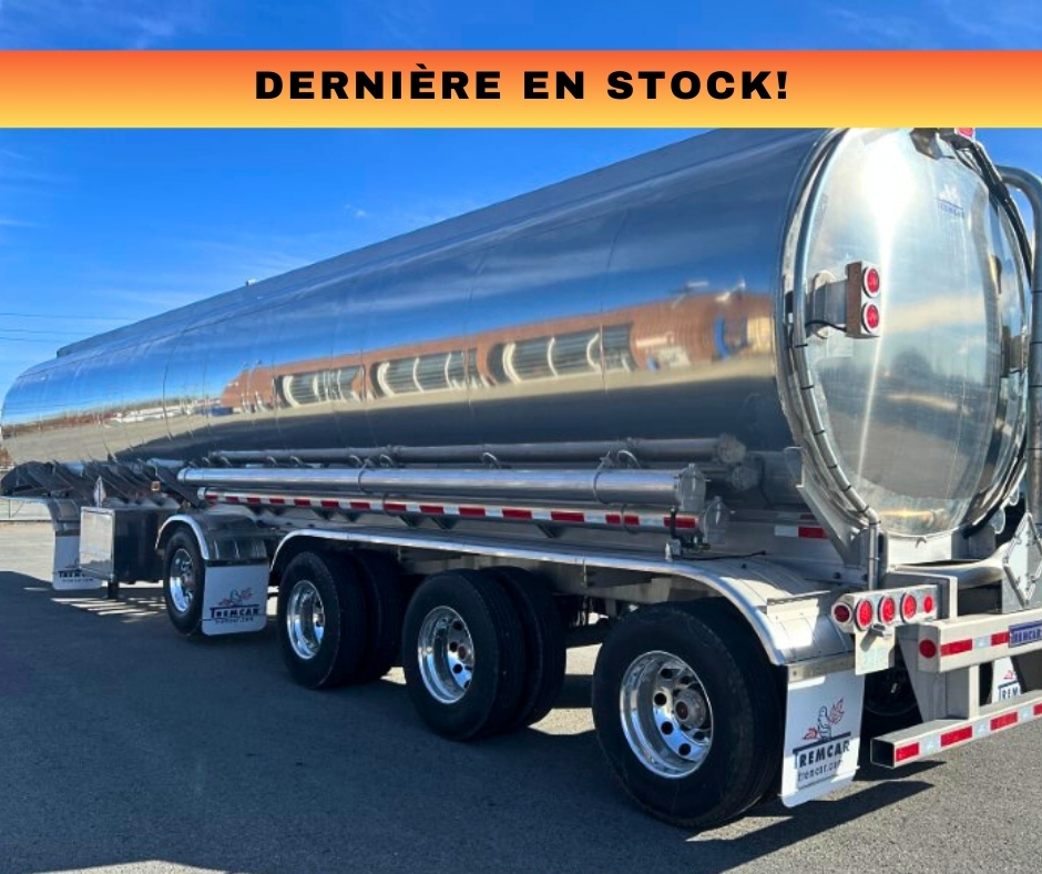 Photo du menu pour présenter la remorque à pétrole de Tremcar avec une mention indiquant qu'il s'agit de la dernière en stock.