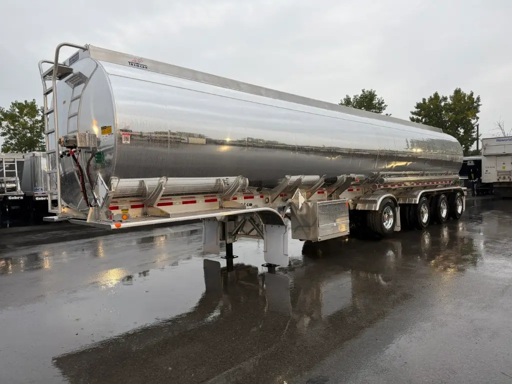 Tremcar petroleum tanker 4-axle TC-406 new model – Photo 7