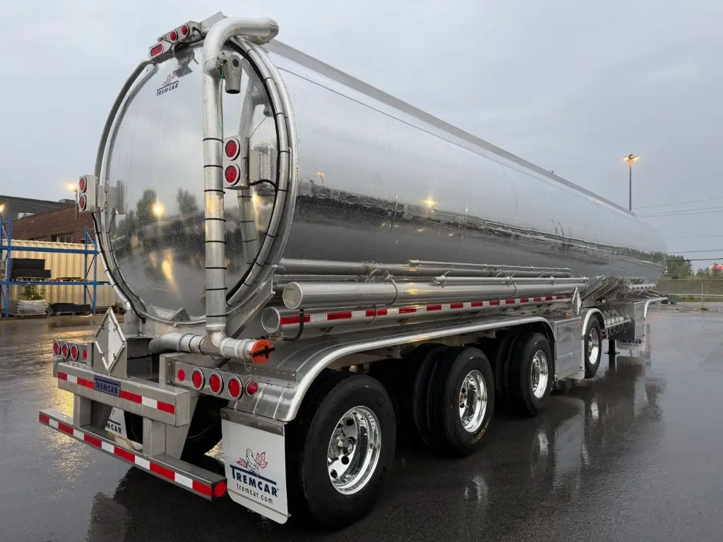 Tremcar petroleum tanker 4-axle TC-406 new model – Photo 8