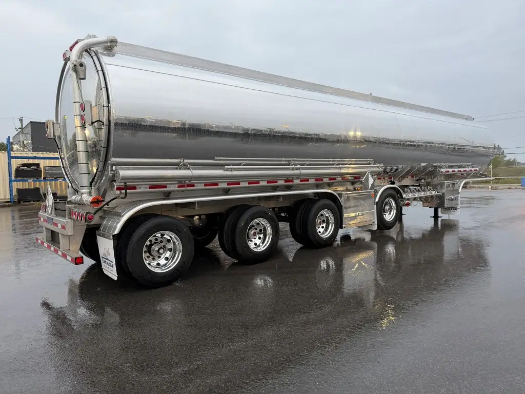 Tremcar petroleum tanker 4-axle TC-406 new model – Photo 4