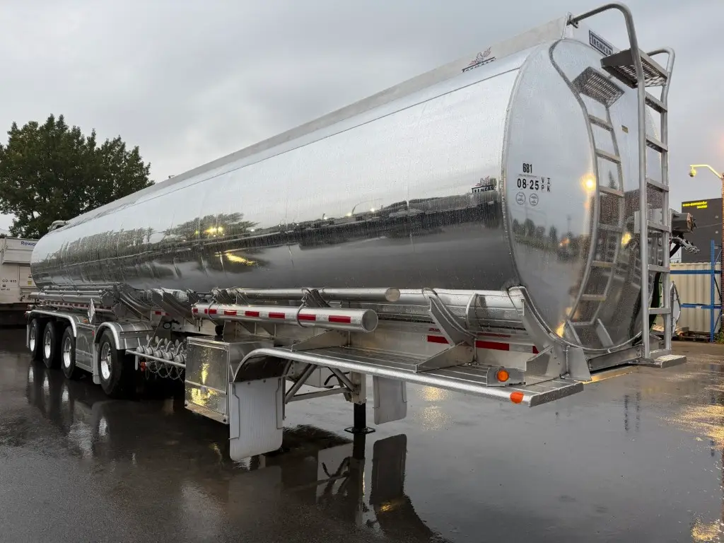 Tremcar petroleum tanker 4-axle TC-406 new model – Photo 6