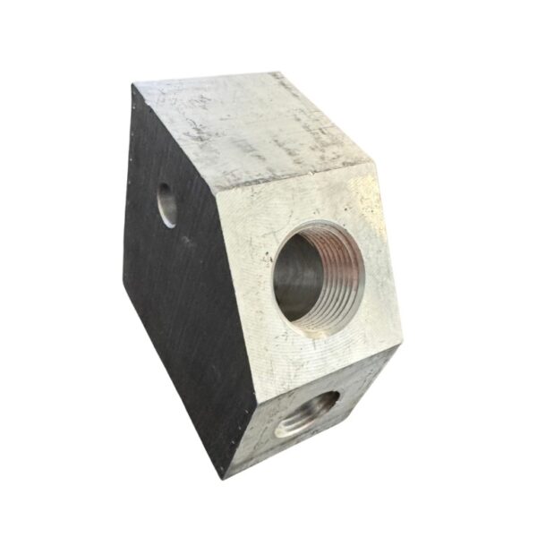 TITAN MANIFOLD BRAKE VALVE | 3/4" & 1/2" NPT THREADS - Image 2