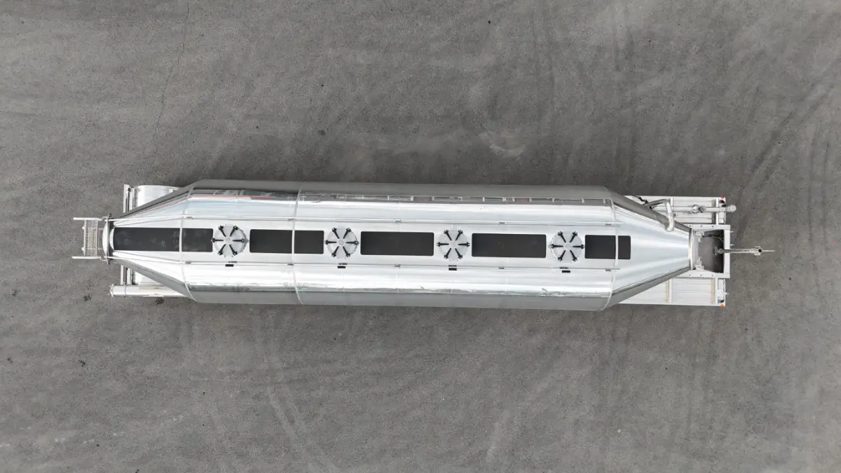 Tremcar cement tanker 4-axle new model for sale in Laval – Photo 16