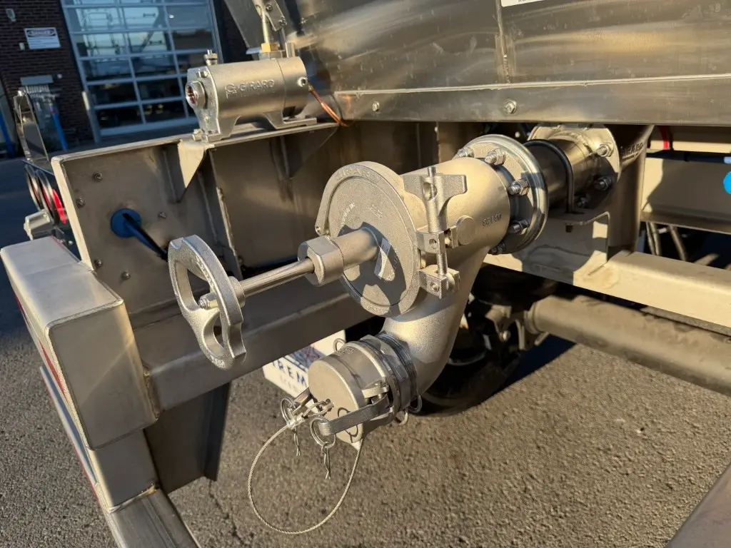 Citerne à chimique 4 essieux Tremcar 48' nouveau modèle – Photo 15