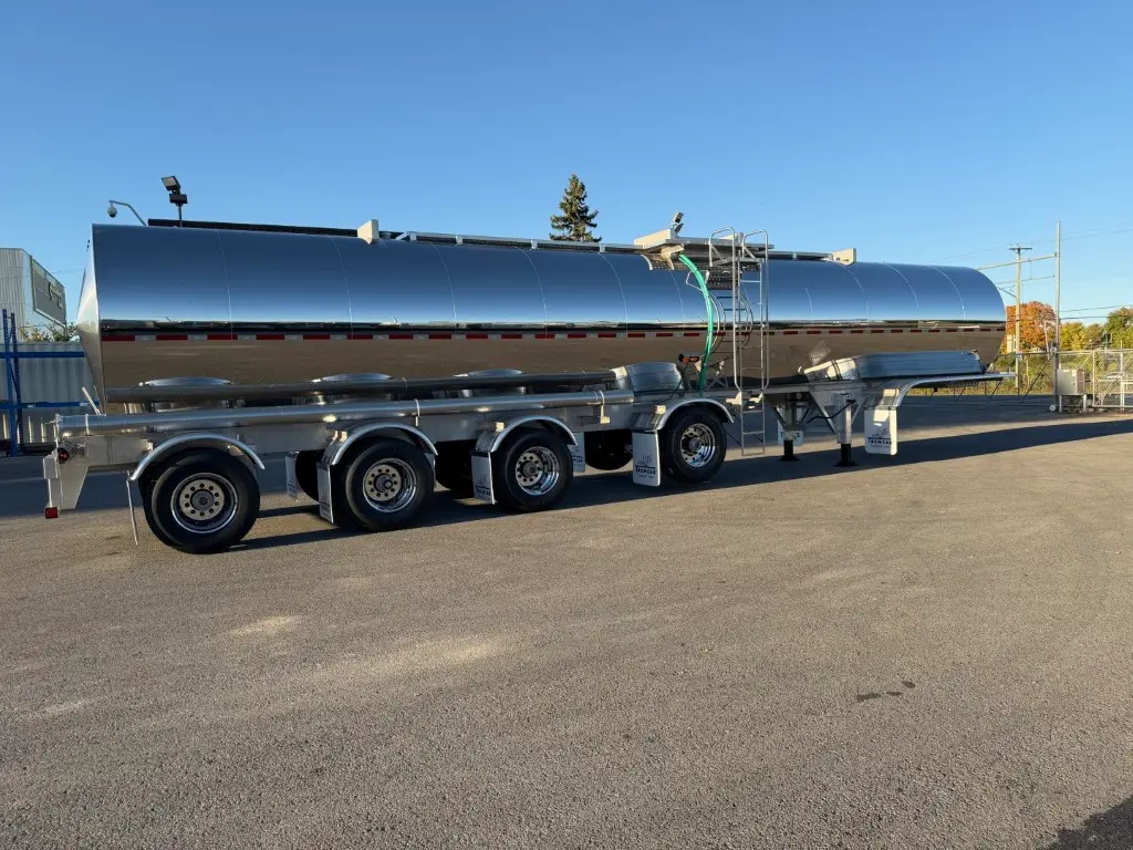 Citerne à chimique 4 essieux Tremcar 48' nouveau modèle – Photo 2