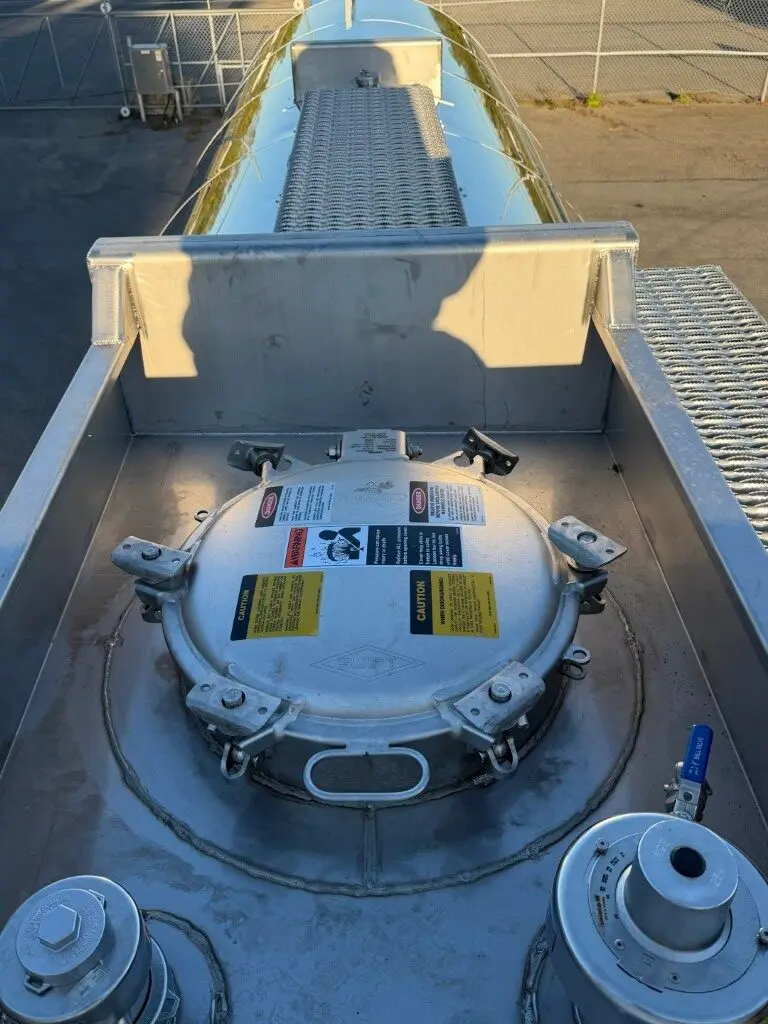 Citerne à chimique 4 essieux Tremcar 48' nouveau modèle – Photo 24
