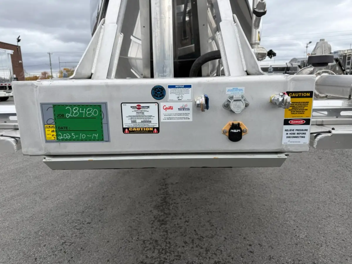 Tremcar cement tanker 4-axle new model for sale in Laval – Photo 19