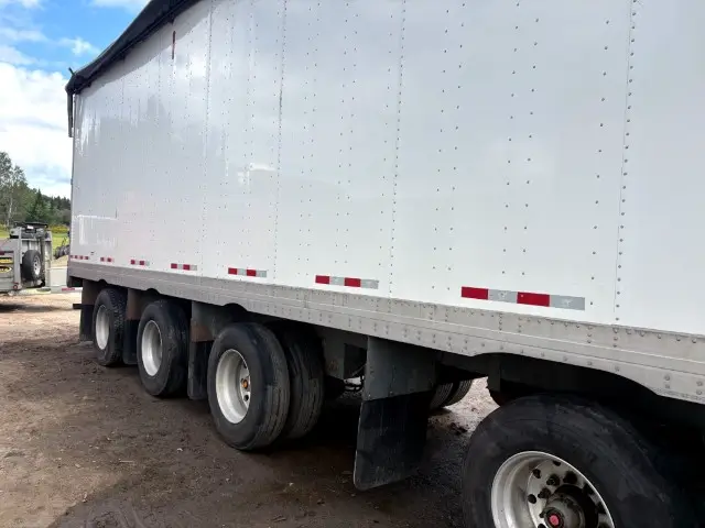 Manac walking floor 4-axle 53' used for sale in Laval – Photo 6